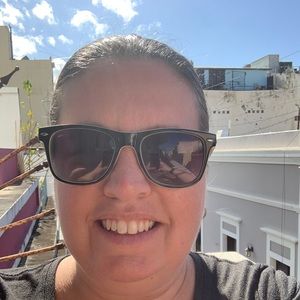 Meet your Posher, Christina